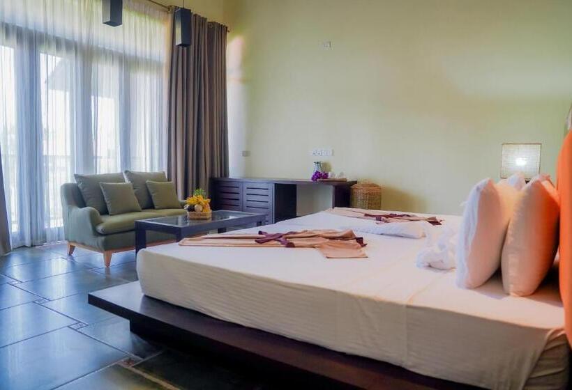 Номер Superior, Celestia Ayurveda Resort