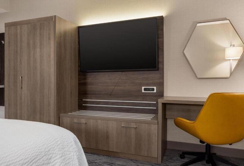 스탠다드 룸 킹사이즈 침대, Holiday Inn Express   Strathroy, An Ihg