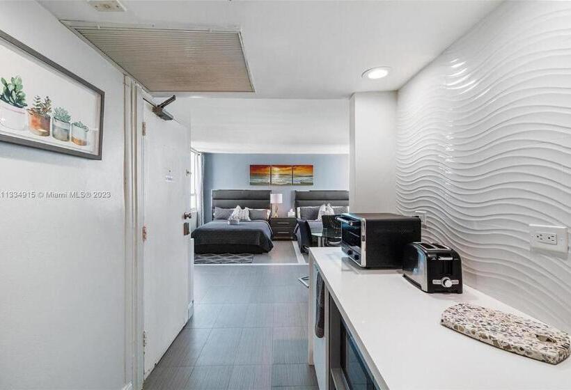 Escritório Estandar Vista Mar, 11th   Seven Heaven Miami  Unforgettable Ocean Front  Free Parking