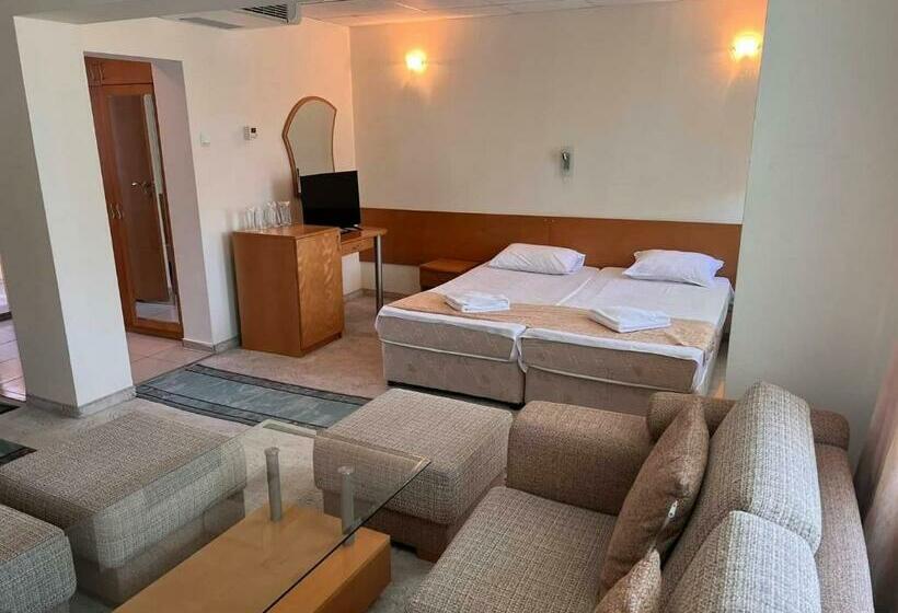 Номер Стандарт, хотел диамант Hotel Diamond