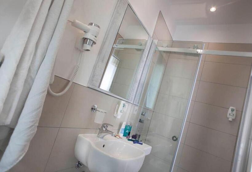 חדר סופריור, Daniel Apartments