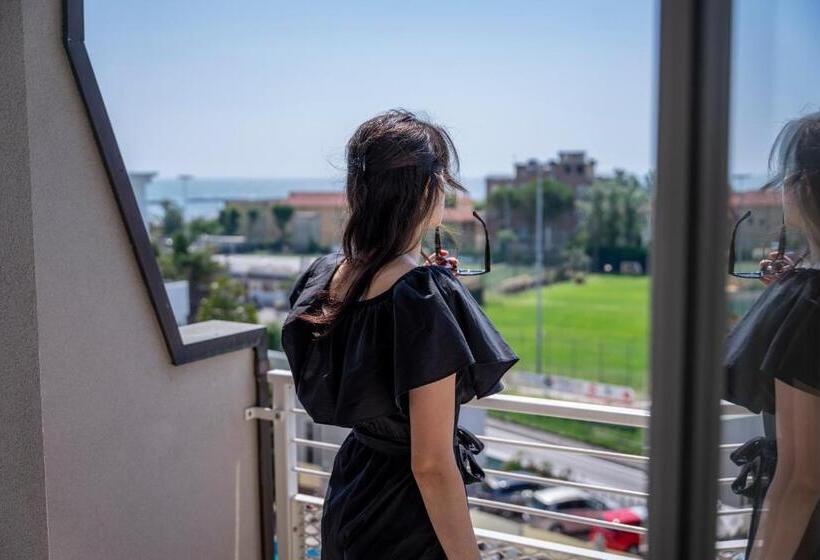 Апартаменты 1 Спальня Вид на Море, Daniel Apartments