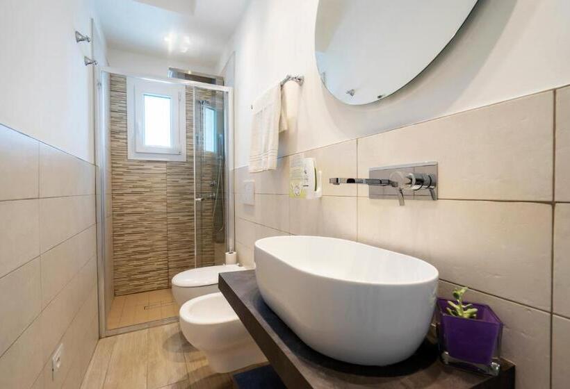 Апартаменты 2 Спальни, Daniel Apartments