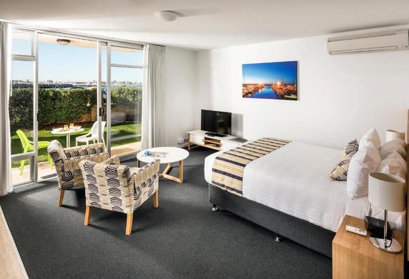 스탠다드 스튜디오, Be. Fremantle