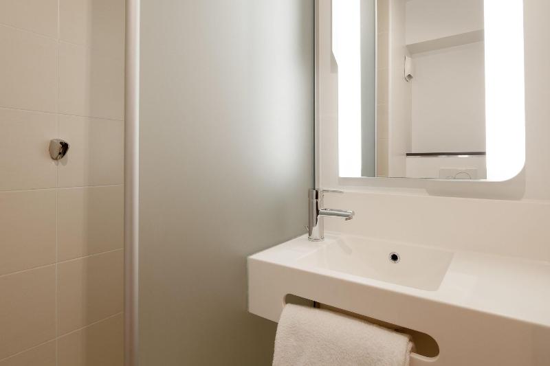 اتاق استاندارد چهار تخته, B&b Hotel Lyon Centre Part Dieu Gambetta