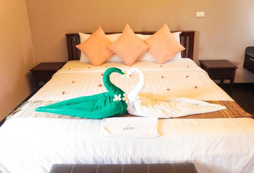 חדר דלוקס נוף בריכה, Clean Beach Resort