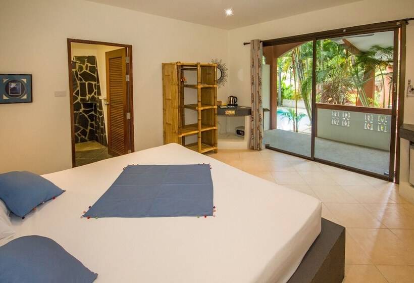 标准间, Sallamai Resort