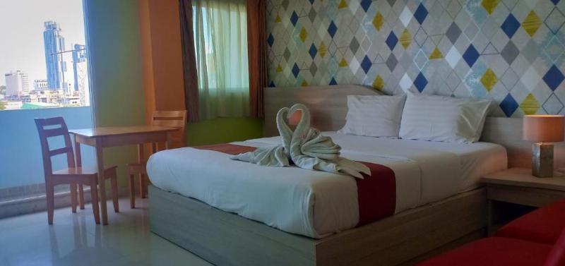 Quarto Deluxe com Sacada, The Icon Place 1 @ Central Pattaya