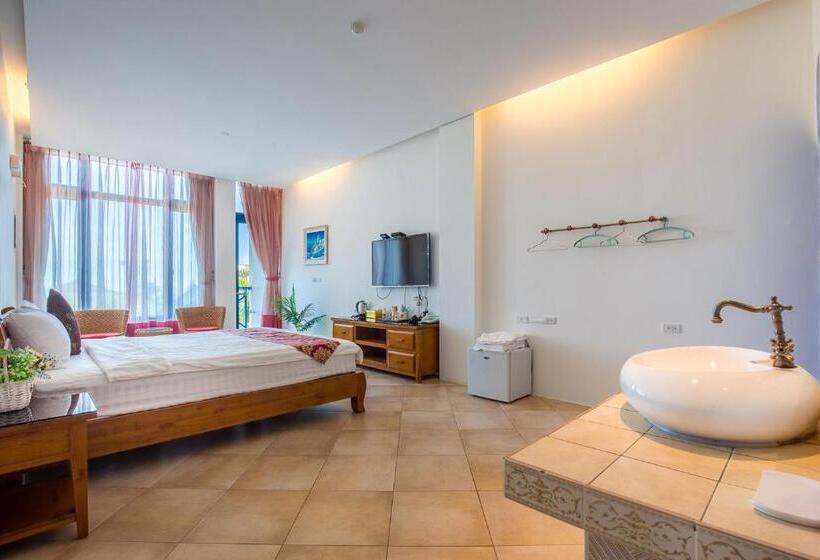 اتاق استاندارد با وان آب گرم, Xiao Liuqiu Mediterranean B&b