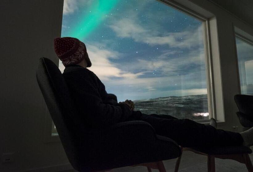 Executive Svit, Aurora Borealis Observatory