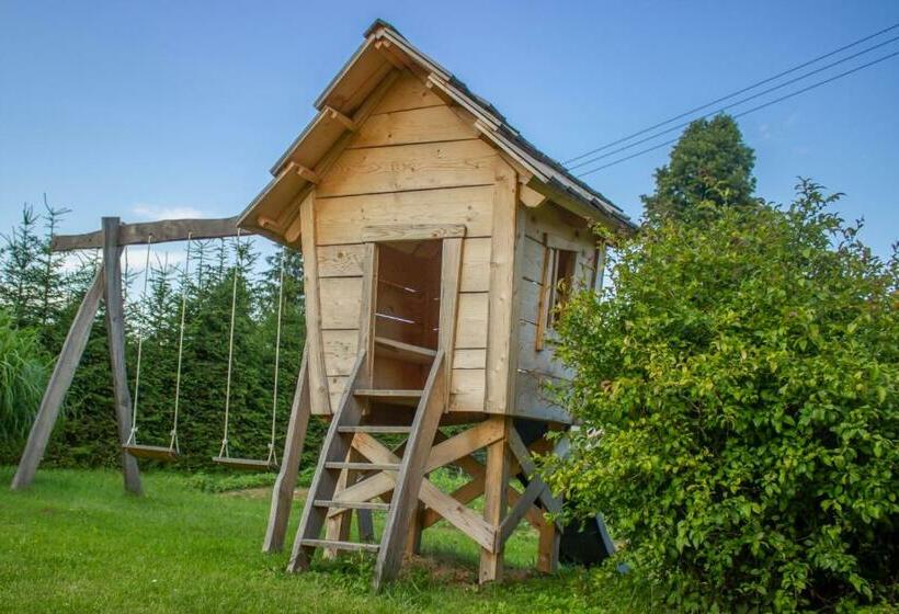 خانه 3 خوابه, Bee House Maya
