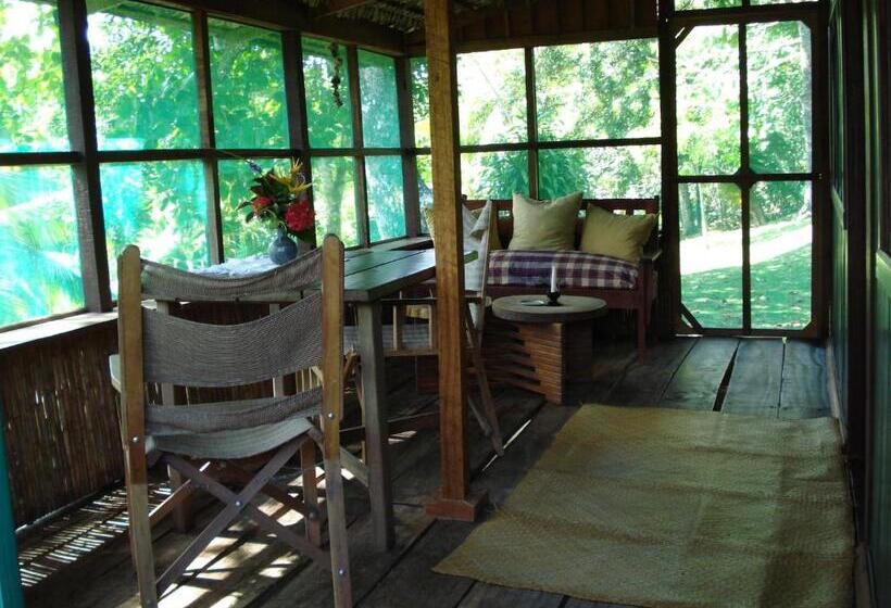Бунгало Стандарт, Veragua River House