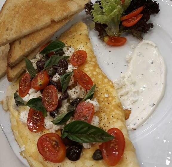 اتاق اکونومی, домик у реки куры