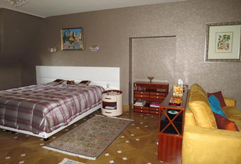 Четырехместный Номер Deluxe, Kerblondel