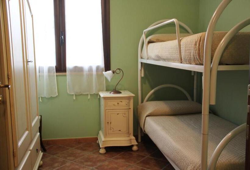 Апартаменты 3 Спальни, Casale La Zagara