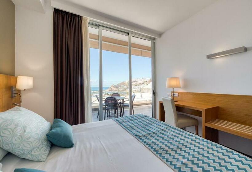 带有一个卧室和海景的高级公寓, Holiday Club Puerto Calma