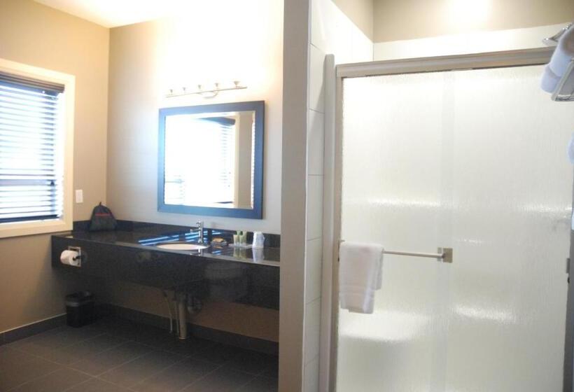 Люкс 2 Спальни, Best Western Plus Fort Saskatchewan Inn & Suites
