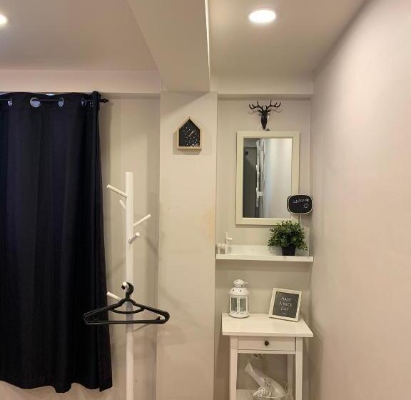 חדר סטנדרט יחיד, Whitetail Guesthouse   Hostel