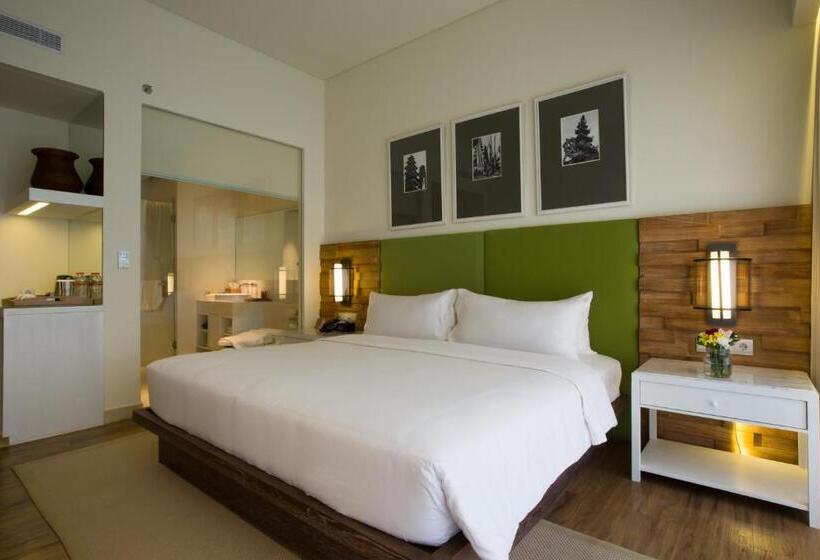 اتاق لوکس با تخت بزرگ, Bali Paragon Resort