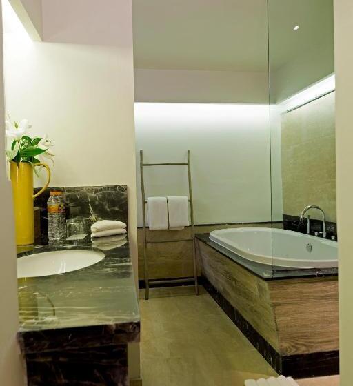 سوییت, Bali Paragon Resort