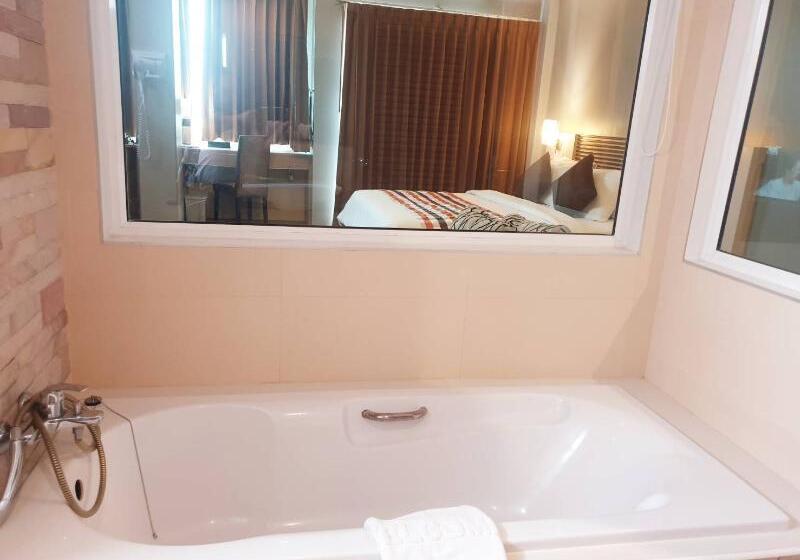 اتاق لوکس, Green Hotel And Resort