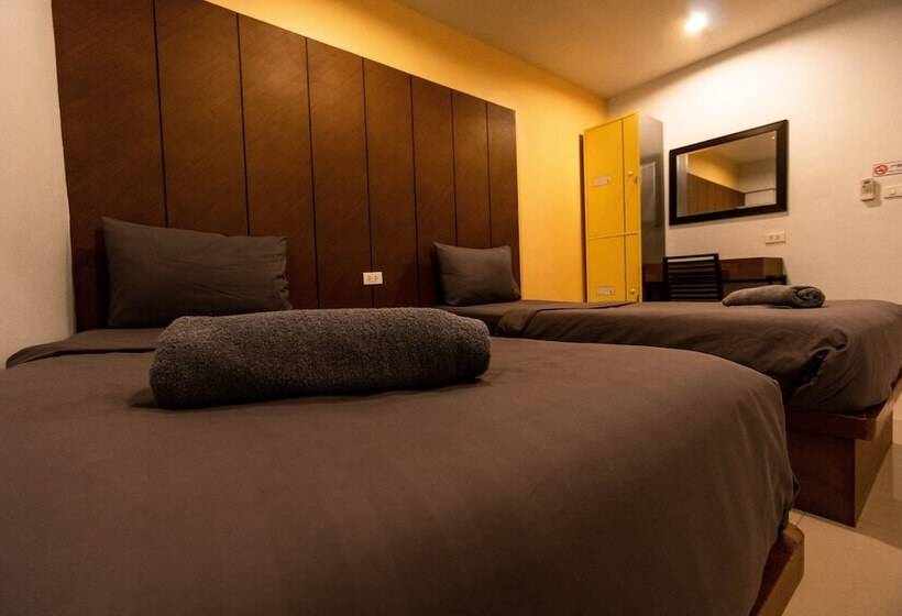 חדר סטנדרט חדר אמבטיה משותף, Sunny Hostel Chiangmai @tha Pae