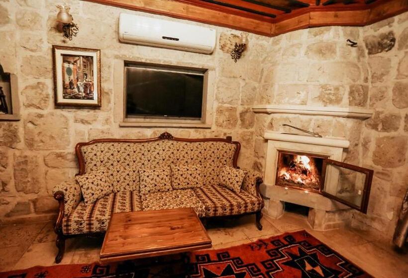 اتاق لوکس, Alaturca House