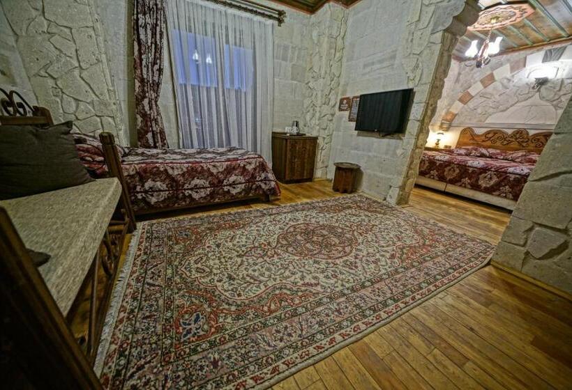 اتاق سوپریور خانوادگی, Alaturca House