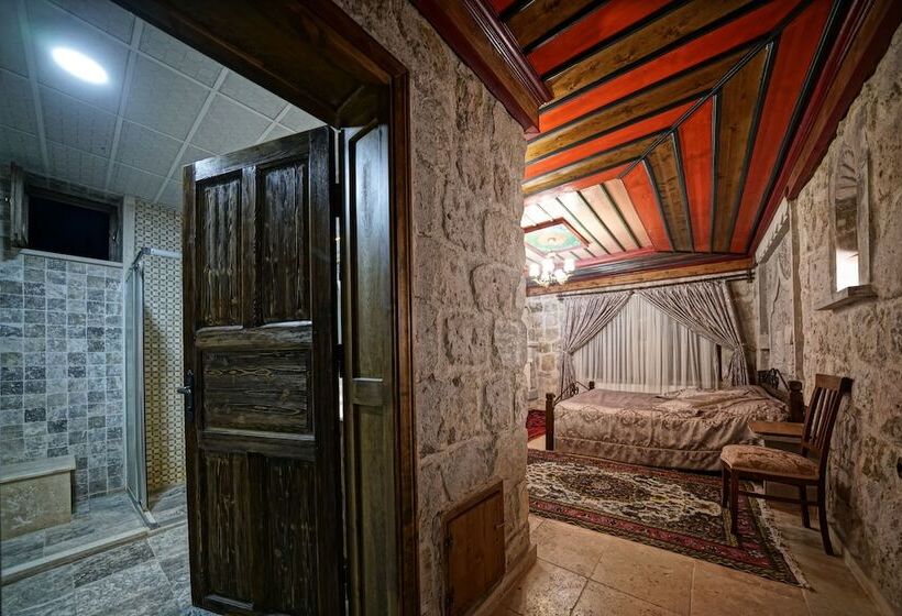 Quarto Deluxe, Alaturca House