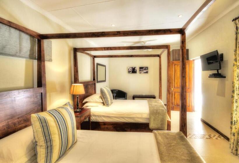 Family Suite, Nut Grove Boutique