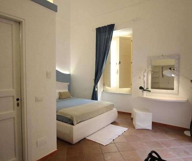 Номер Стандарт с Террасой, S'o Smart B&b Tropea