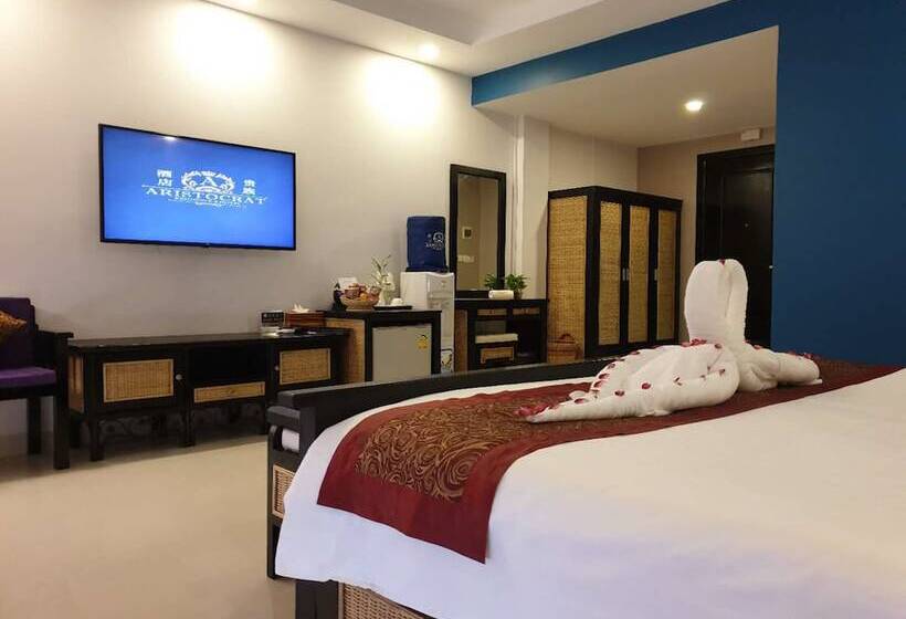 Номер Deluxe Кровать Кинг, Aristocrat Residence &