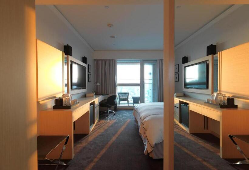 اتاق لوکس با بالکن, K Hotel Taipei Songjiang