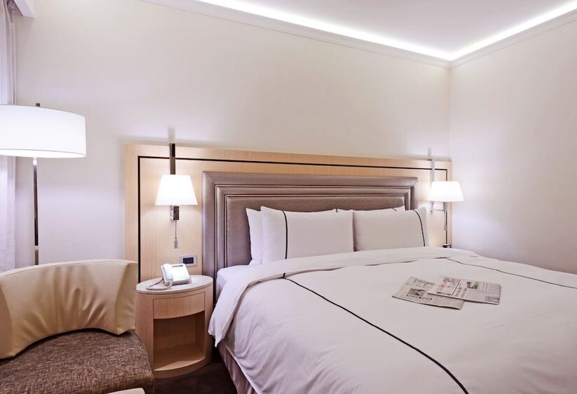 اتاق لوکس با بالکن, K Hotel Taipei Songjiang