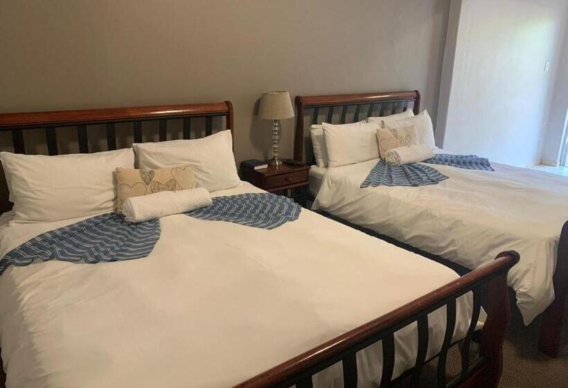 Семейный Номер, Fin And Feather Guest Lodge