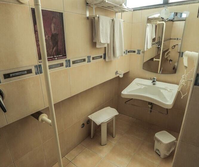 장애인을 위한 스탠다드 룸, Albergo Pompei Valley