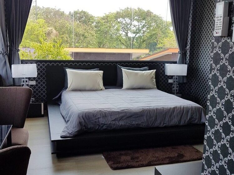 高级工作室, Dsine Resort