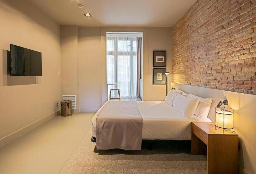 Семейный Номер, Uma Suites Pau Claris