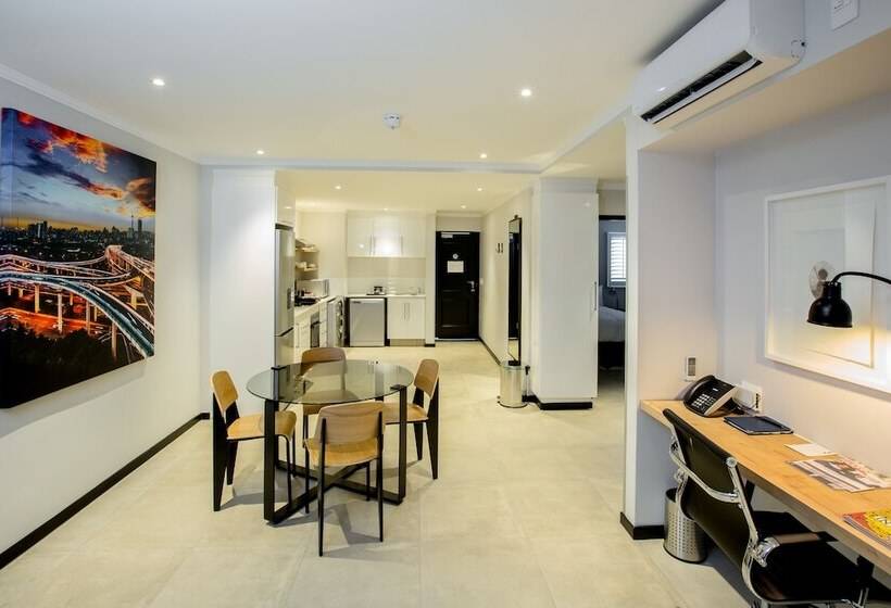 דירת אקזקיוטיב 2 חדרים, Max Executive Apartments
