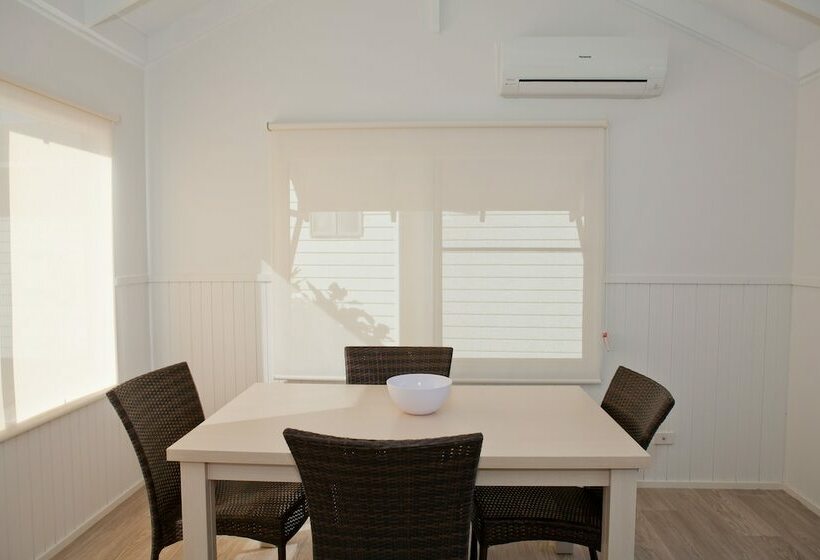 오두막, Blue Lagoon Beach Resort
