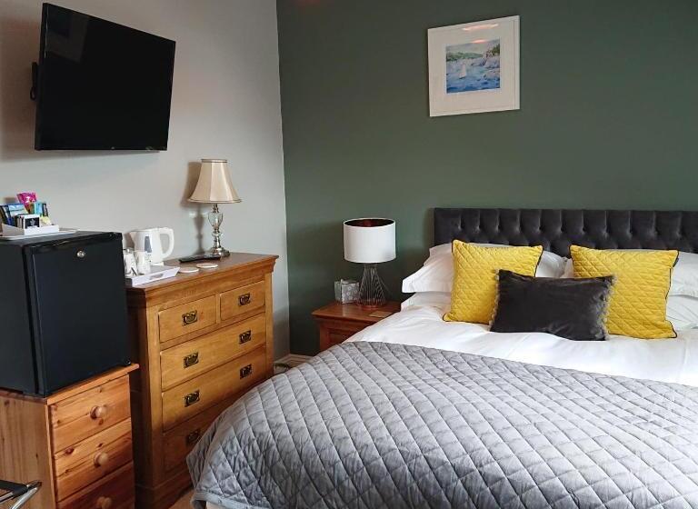Quarto Premium, Barnabas House