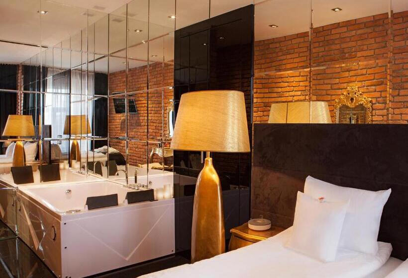 اتاق لوکس با چشم‌انداز, Betmanowska Main Square Residence Adults Only