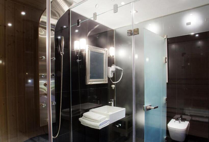 سوئیت با چشم‌انداز, Betmanowska Main Square Residence Adults Only
