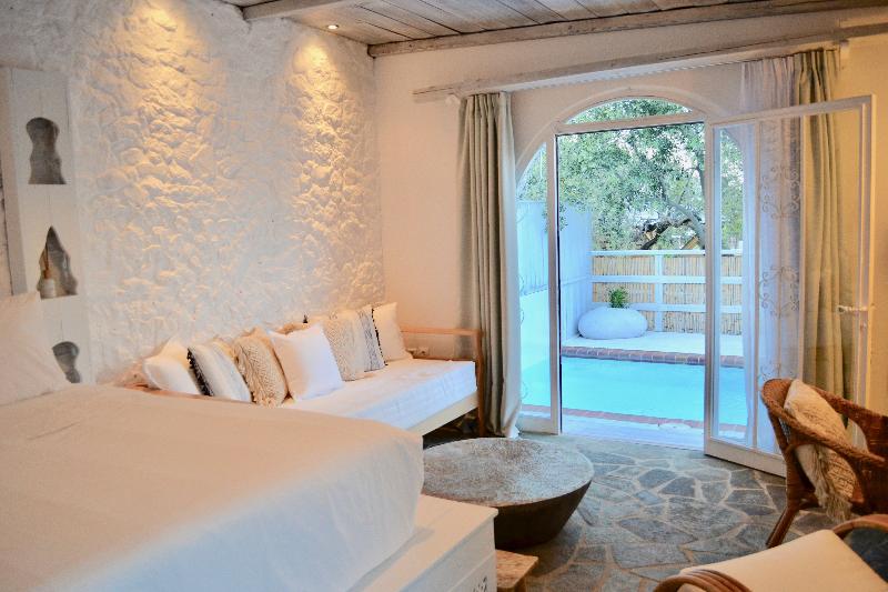 Люкс с Бассейном, Caesars Gardens Hotel & Spa   Adults Only