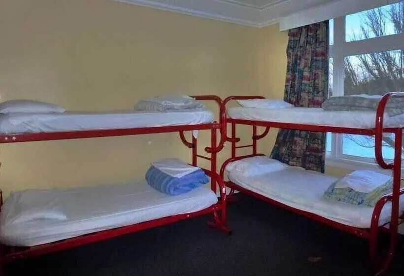 מיטה בחדר משותף, Lakeside Motel