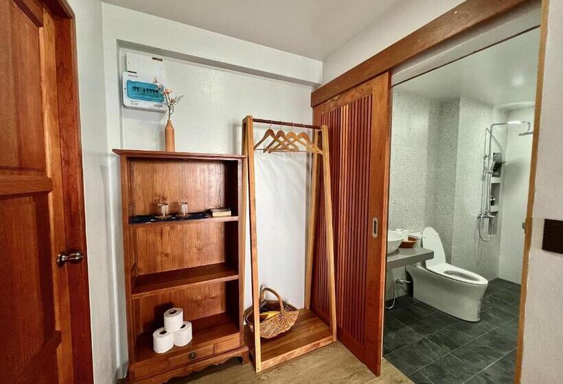 Номер Deluxe Вид на Море, Baan Talay Resort & Yoga