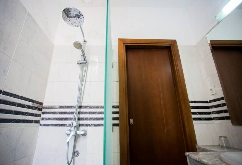 اتاق استاندارد, Hôtel Olympic