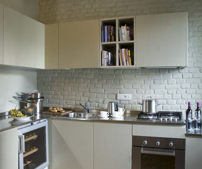 آپارتمان 2 خوابه, Milan Design Suites