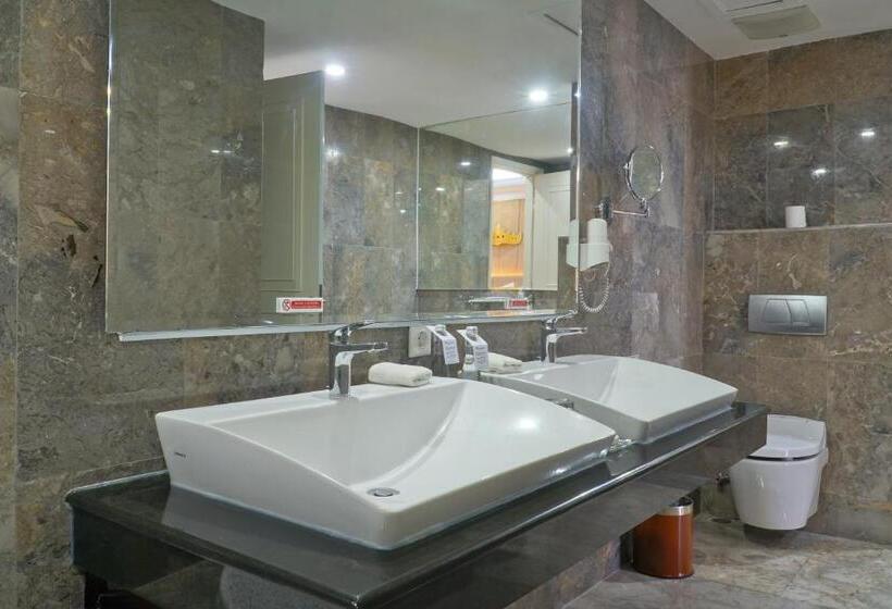 프레지덴셜 스위트, Swiss Belhotel Lampung
