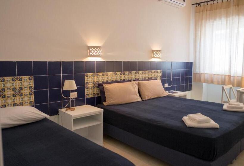 Трехместный Номер Классика, Residenza Punta Stendardo